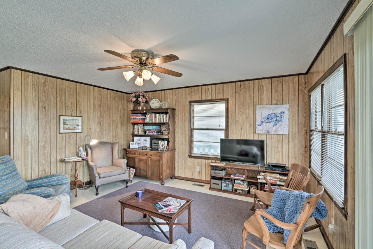 Pet-Friendly Second Row House Steps To Beach! Holden Beach Exteriör bild
